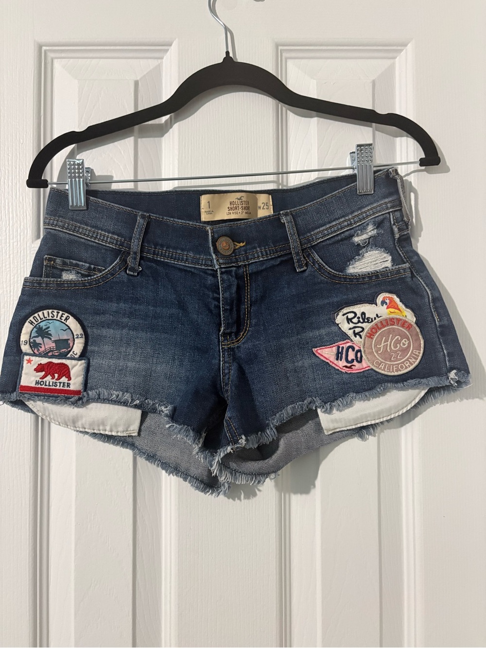 Hollister California Patch Denim Short-Shorts W25 | Low Rise Cutoffs - Picture 3 of 7
